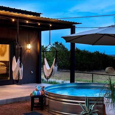 Container Haus Pet Friendly With Cowboy Pool Villa Fredericksburg Exterior photo
