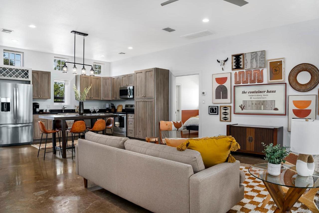 Container Haus Pet Friendly With Cowboy Pool Villa Fredericksburg Exterior photo